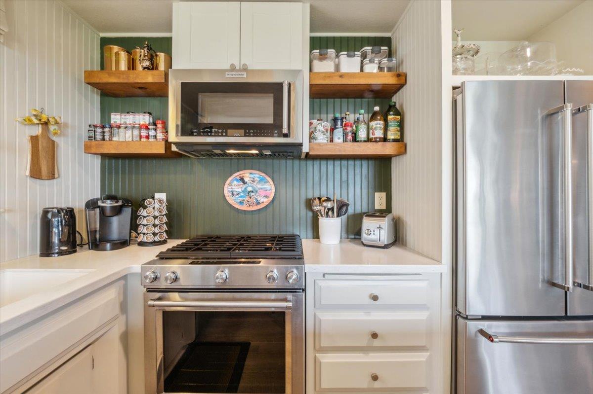 Detail Gallery Image 50 of 61 For 630 Terry St, Monterey,  CA 93940 - 3 Beds | 2 Baths