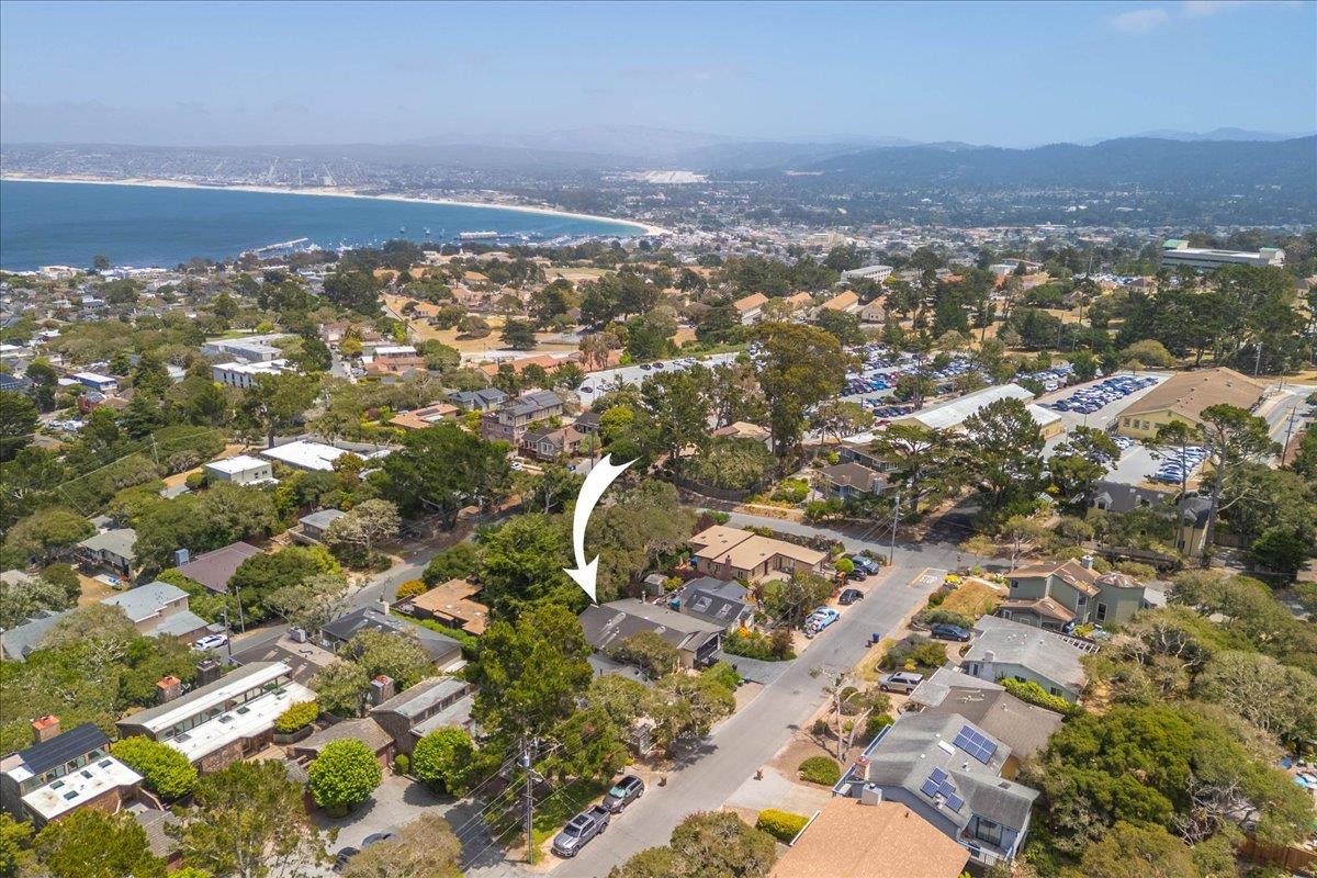 Detail Gallery Image 7 of 61 For 630 Terry St, Monterey,  CA 93940 - 3 Beds | 2 Baths