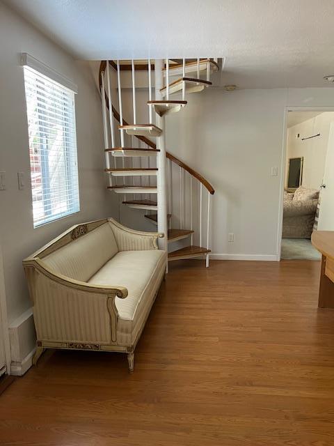 Detail Gallery Image 24 of 27 For 108 Stein Way, Orinda,  CA 94563 - 5 Beds | 3/2 Baths