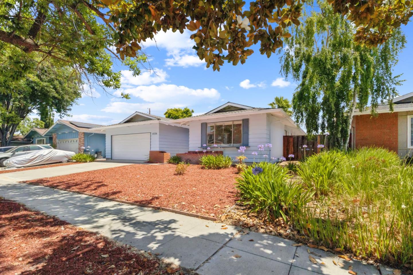 Detail Gallery Image 2 of 33 For 5726 San Lorenzo Dr, San Jose,  CA 95123 - 4 Beds | 2 Baths