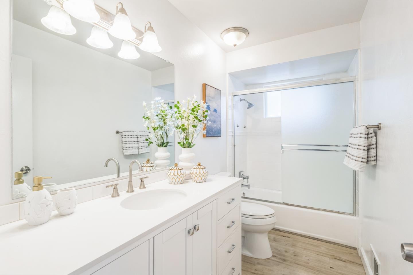 Detail Gallery Image 26 of 33 For 5726 San Lorenzo Dr, San Jose,  CA 95123 - 4 Beds | 2 Baths