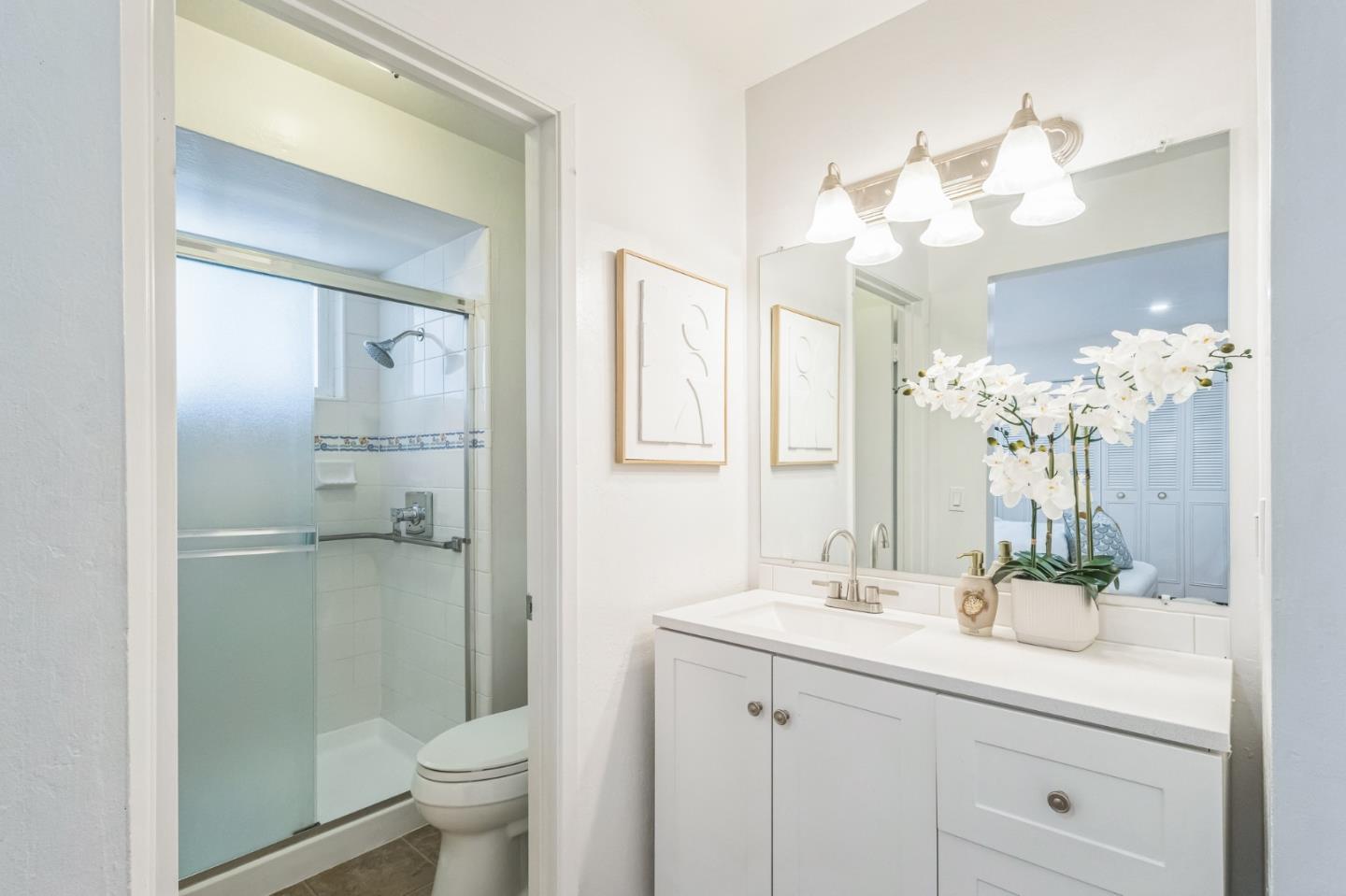 Detail Gallery Image 27 of 33 For 5726 San Lorenzo Dr, San Jose,  CA 95123 - 4 Beds | 2 Baths