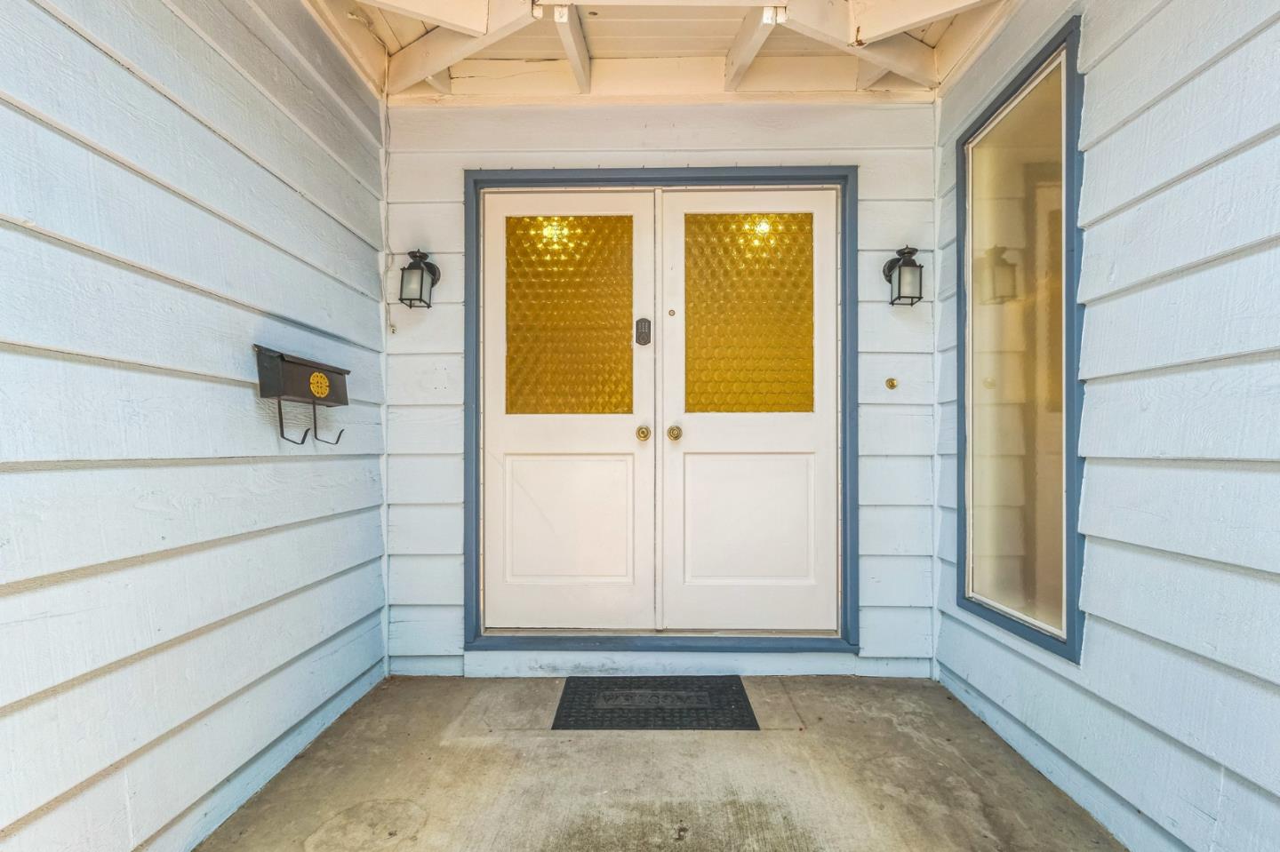 Detail Gallery Image 5 of 33 For 5726 San Lorenzo Dr, San Jose,  CA 95123 - 4 Beds | 2 Baths