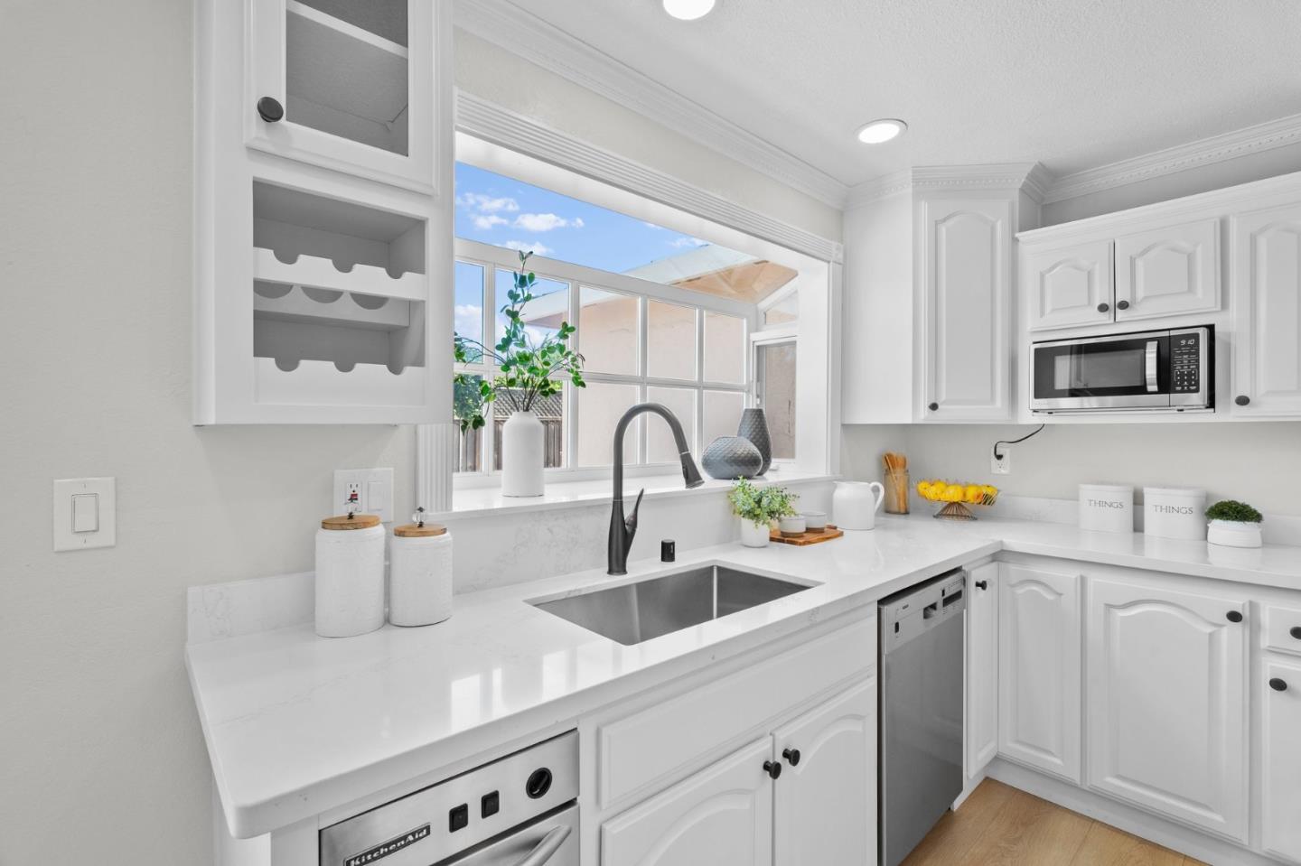 Detail Gallery Image 11 of 28 For 2923 Helmsley Dr, San Jose,  CA 95132 - 4 Beds | 2 Baths