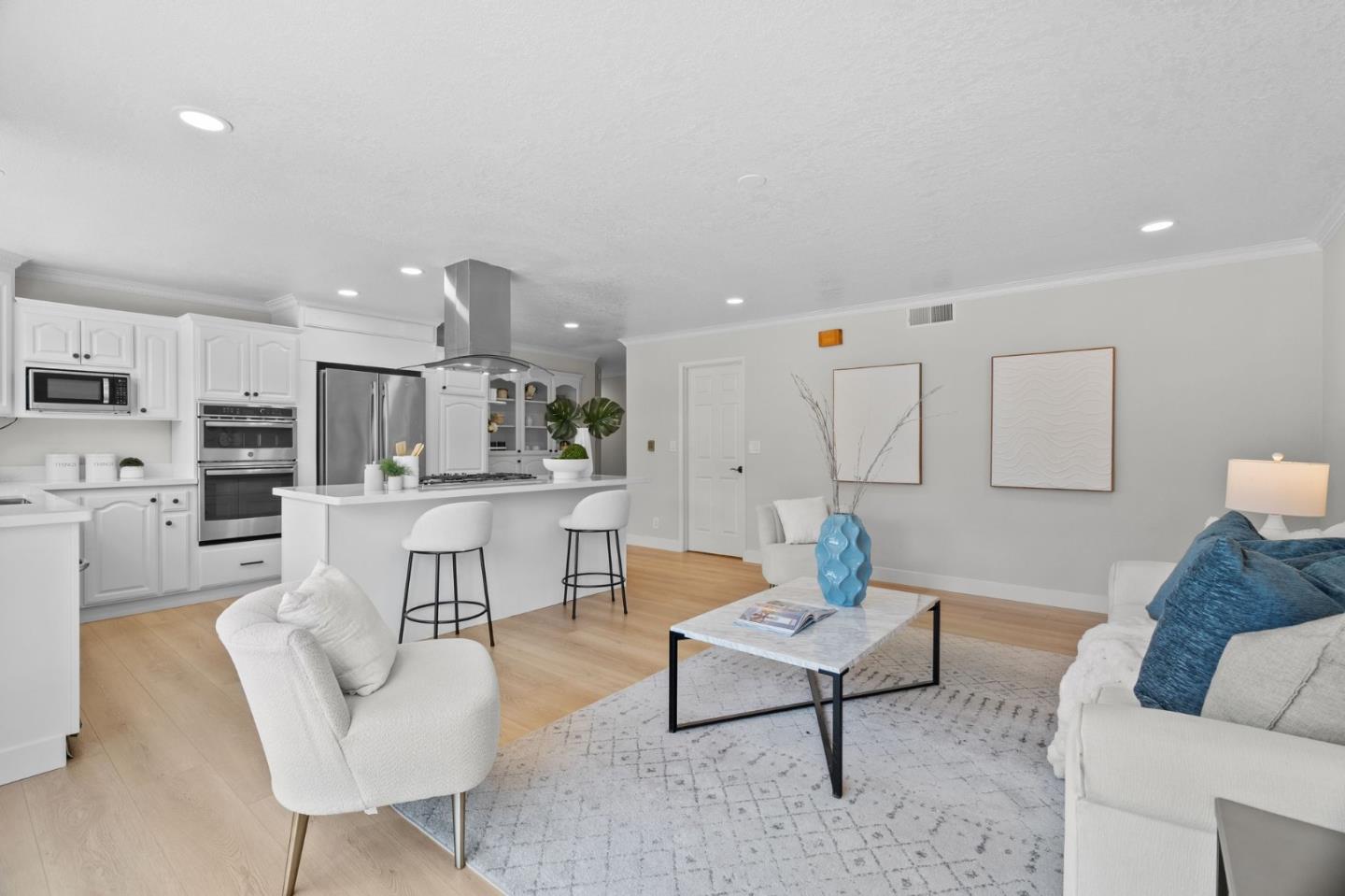 Detail Gallery Image 12 of 28 For 2923 Helmsley Dr, San Jose,  CA 95132 - 4 Beds | 2 Baths
