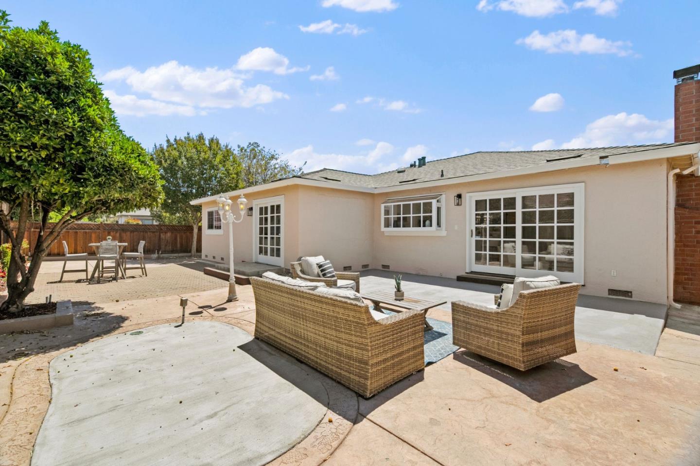 Detail Gallery Image 24 of 28 For 2923 Helmsley Dr, San Jose,  CA 95132 - 4 Beds | 2 Baths