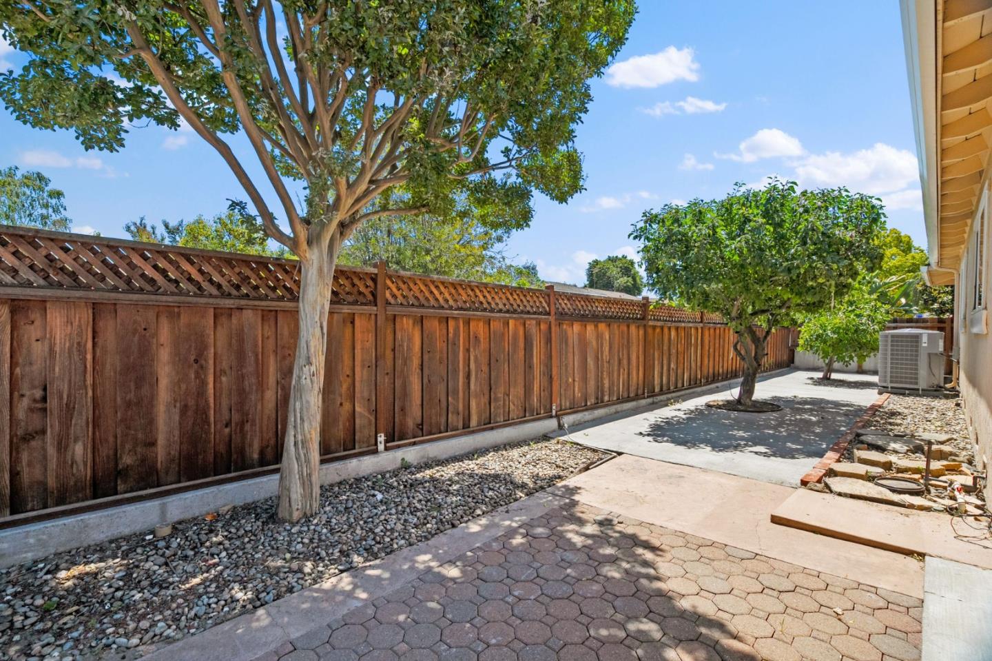 Detail Gallery Image 28 of 28 For 2923 Helmsley Dr, San Jose,  CA 95132 - 4 Beds | 2 Baths