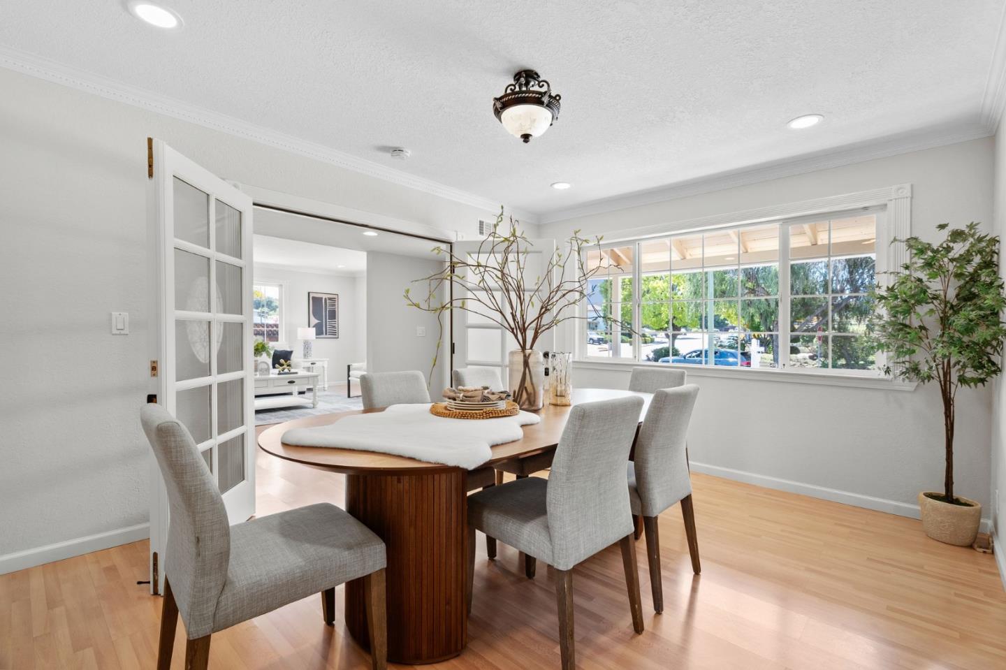 Detail Gallery Image 5 of 28 For 2923 Helmsley Dr, San Jose,  CA 95132 - 4 Beds | 2 Baths