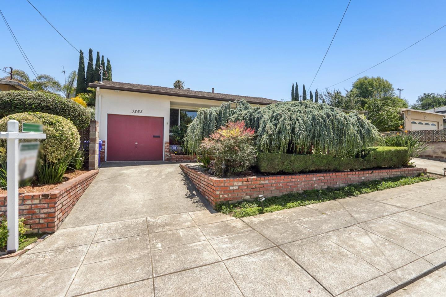 Detail Gallery Image 2 of 24 For 3263 Kelly St, Hayward,  CA 94541 - 3 Beds | 1 Baths