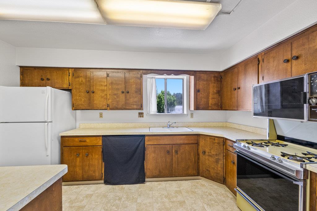Detail Gallery Image 28 of 41 For 5524 Scotts Valley Dr, Scotts Valley,  CA 95066 - – Beds | – Baths