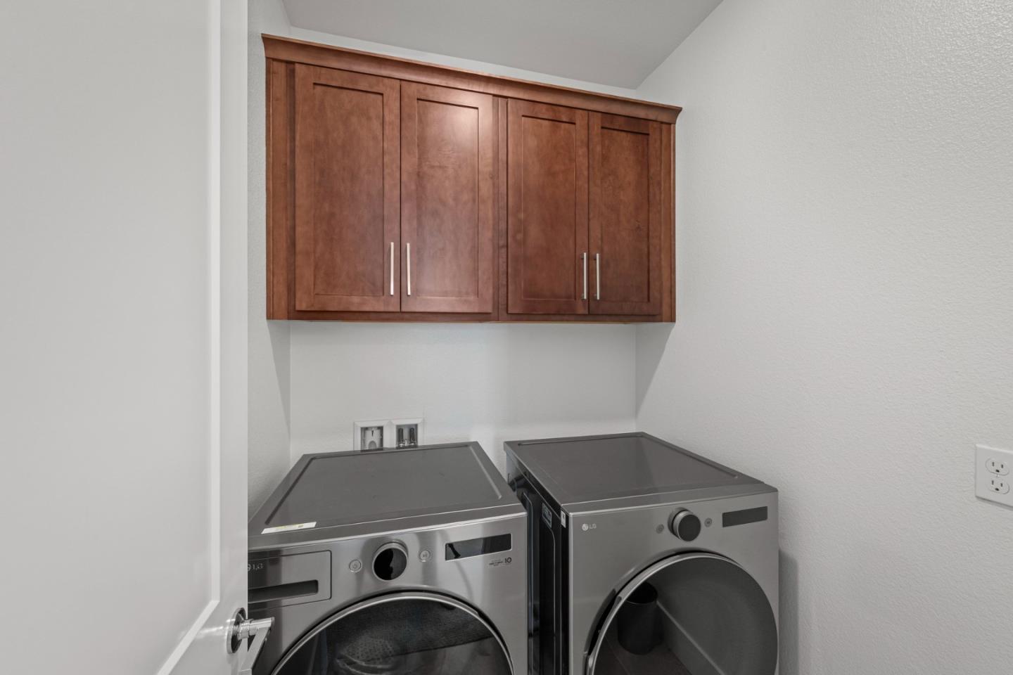 Detail Gallery Image 14 of 36 For 857 Fatima Ln, Morgan Hill,  CA 95037 - 3 Beds | 2/1 Baths