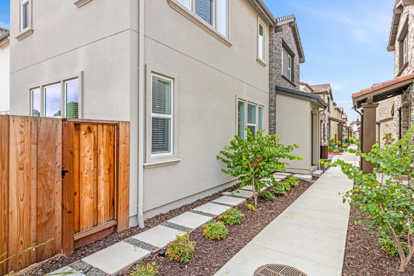 Detail Gallery Image 31 of 36 For 857 Fatima Ln, Morgan Hill,  CA 95037 - 3 Beds | 2/1 Baths