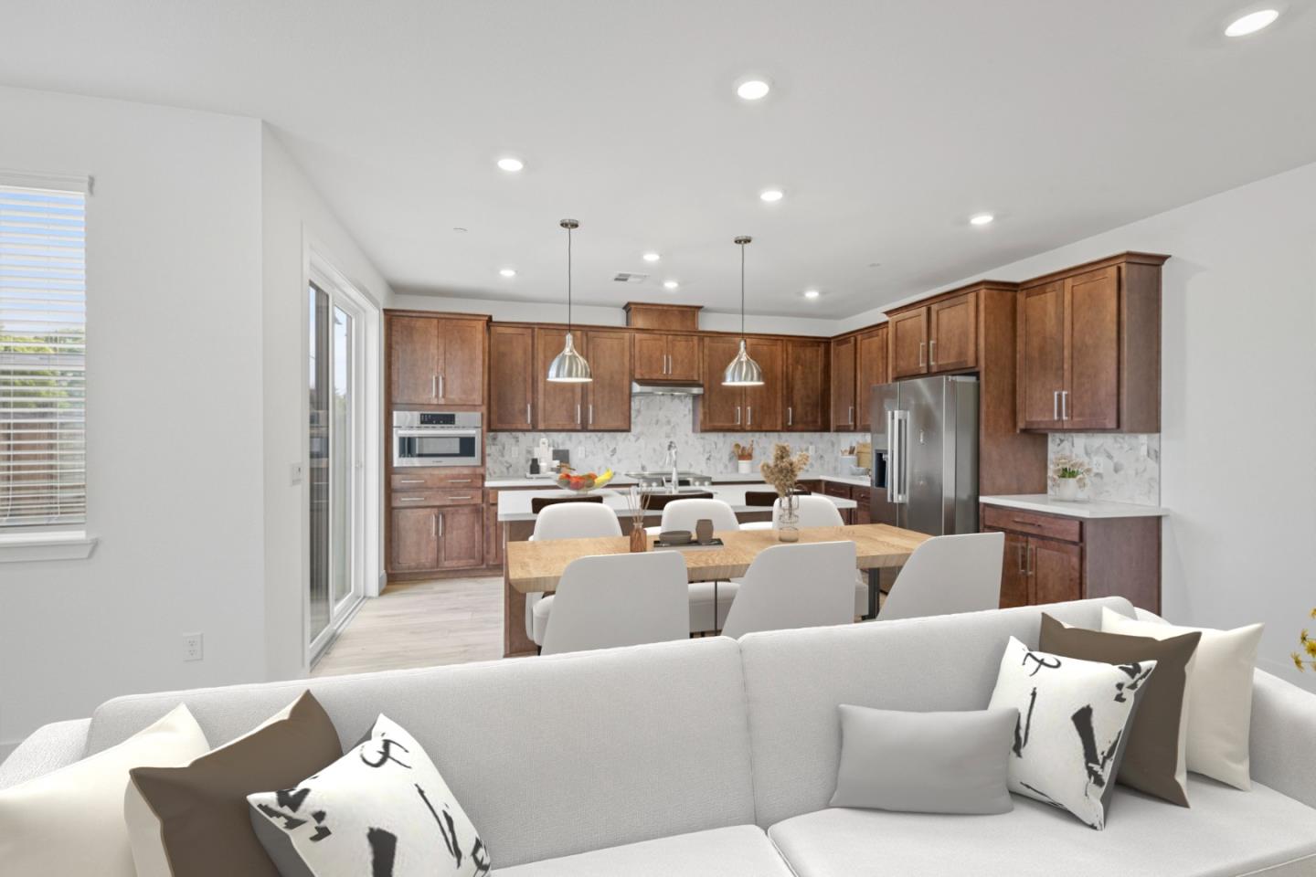 Detail Gallery Image 7 of 36 For 857 Fatima Ln, Morgan Hill,  CA 95037 - 3 Beds | 2/1 Baths