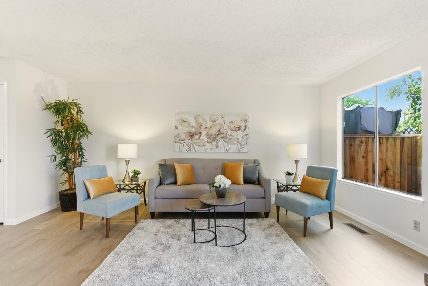 Detail Gallery Image 11 of 36 For 1030 Castleton Ter #F,  Sunnyvale,  CA 94087 - 3 Beds | 2/1 Baths