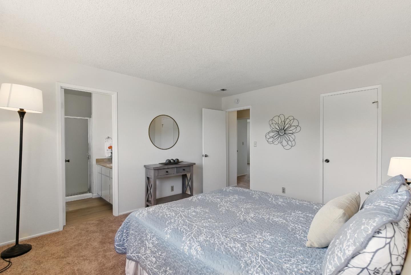 Detail Gallery Image 24 of 36 For 1030 Castleton Ter #F,  Sunnyvale,  CA 94087 - 3 Beds | 2/1 Baths
