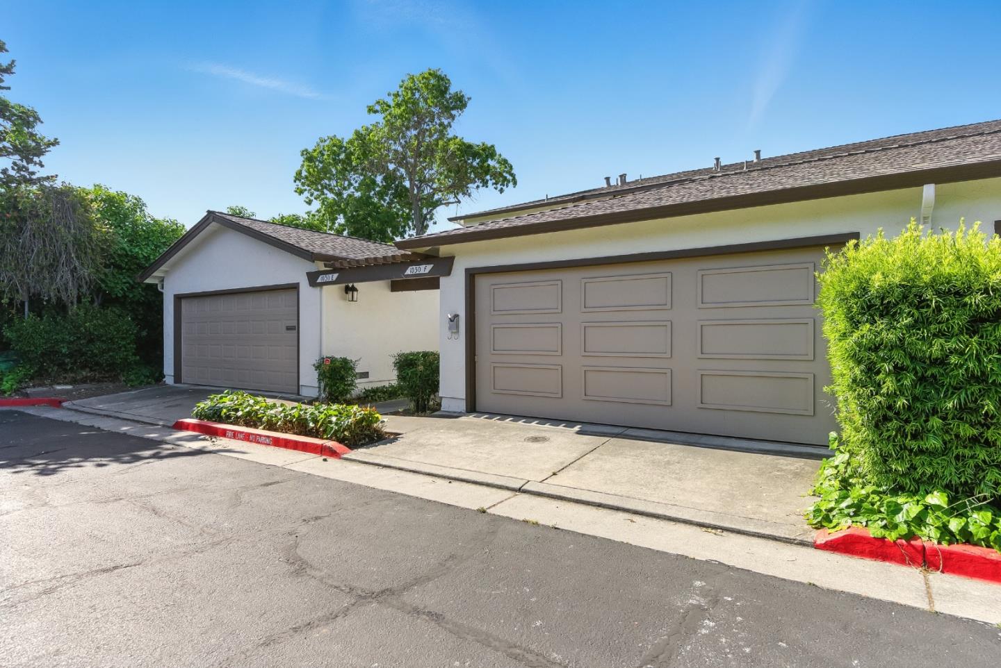 Detail Gallery Image 3 of 36 For 1030 Castleton Ter #F,  Sunnyvale,  CA 94087 - 3 Beds | 2/1 Baths