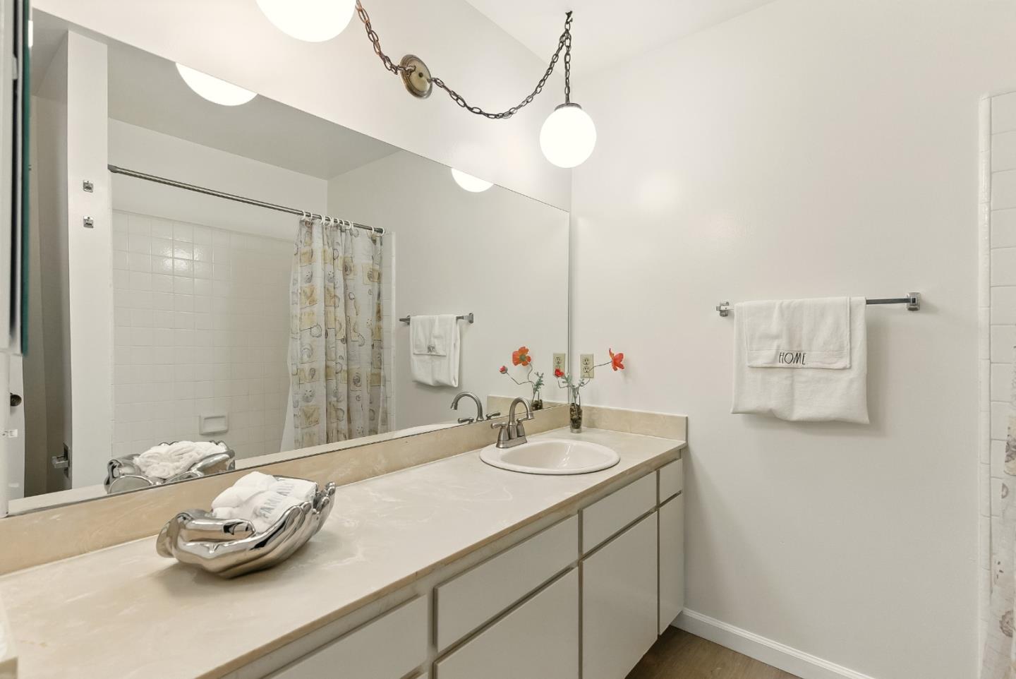 Detail Gallery Image 30 of 36 For 1030 Castleton Ter #F,  Sunnyvale,  CA 94087 - 3 Beds | 2/1 Baths