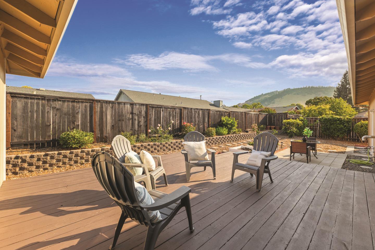 Detail Gallery Image 23 of 26 For 5023 Rick Dr, Santa Rosa,  CA 95409 - 3 Beds | 2 Baths