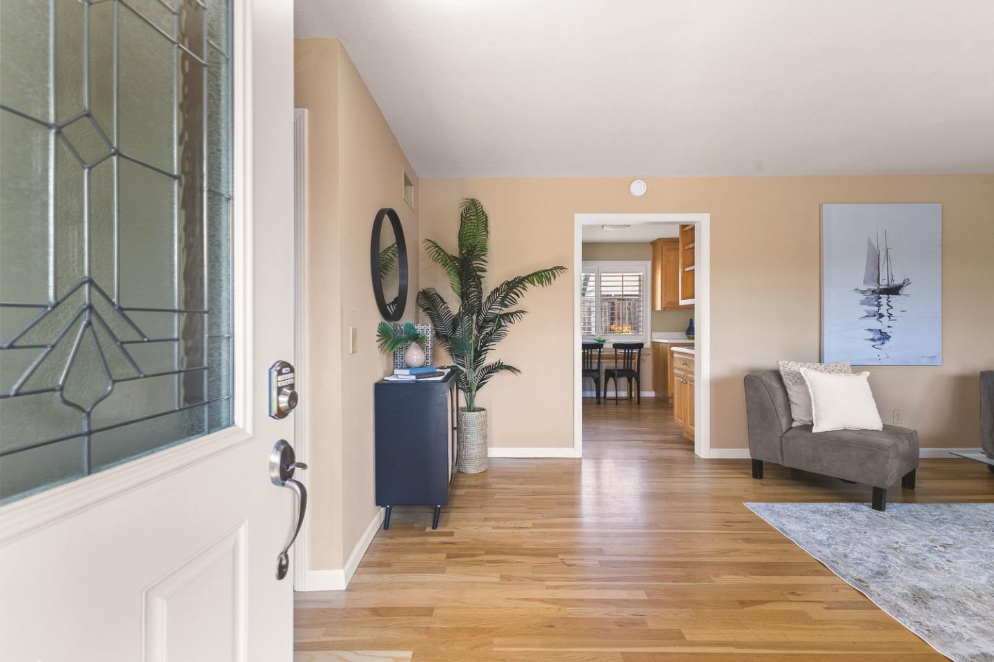 Detail Gallery Image 3 of 26 For 5023 Rick Dr, Santa Rosa,  CA 95409 - 3 Beds | 2 Baths