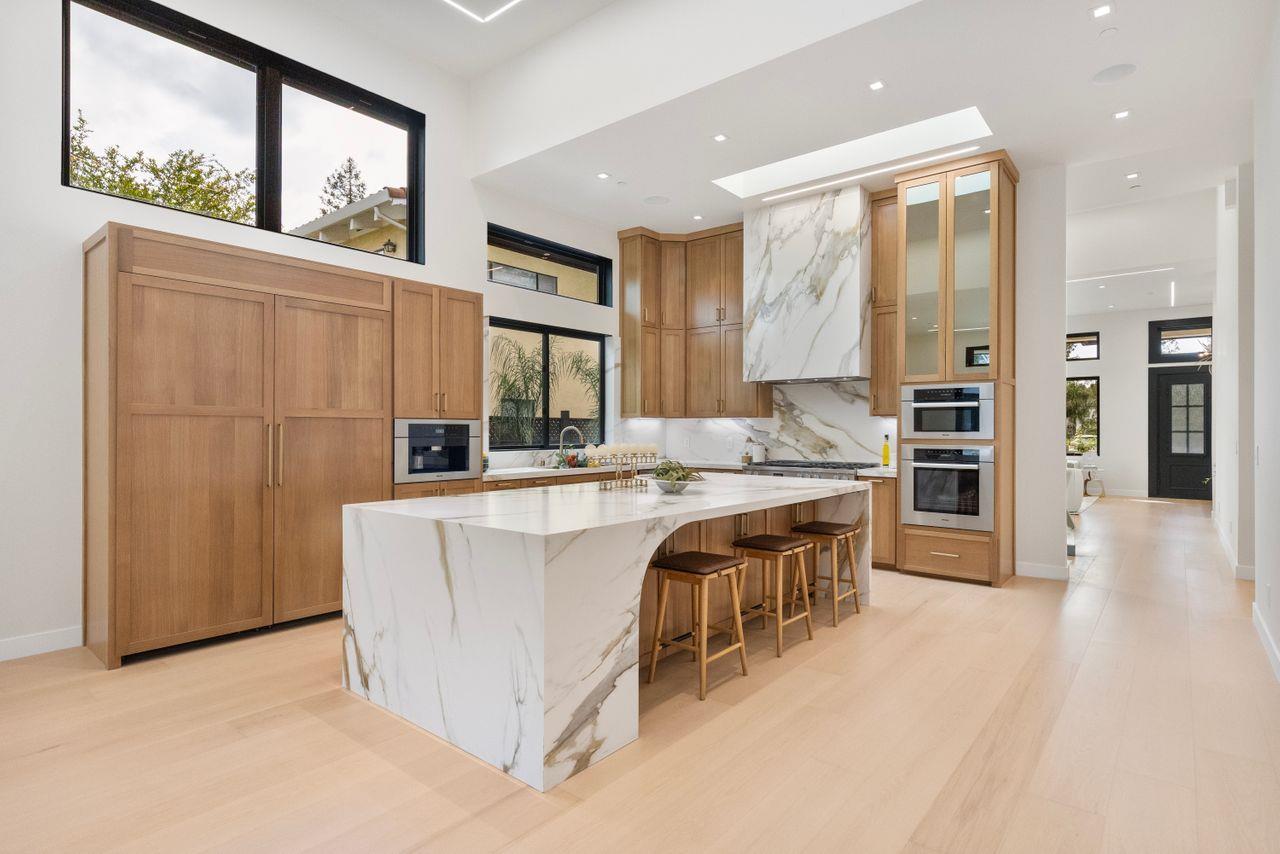 Detail Gallery Image 15 of 86 For 16108 Mays Ave, Monte Sereno,  CA 95030 - 7 Beds | 8/2 Baths