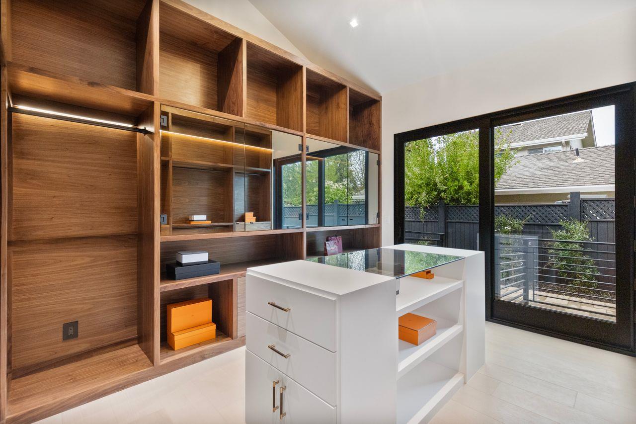 Detail Gallery Image 26 of 86 For 16108 Mays Ave, Monte Sereno,  CA 95030 - 7 Beds | 8/2 Baths