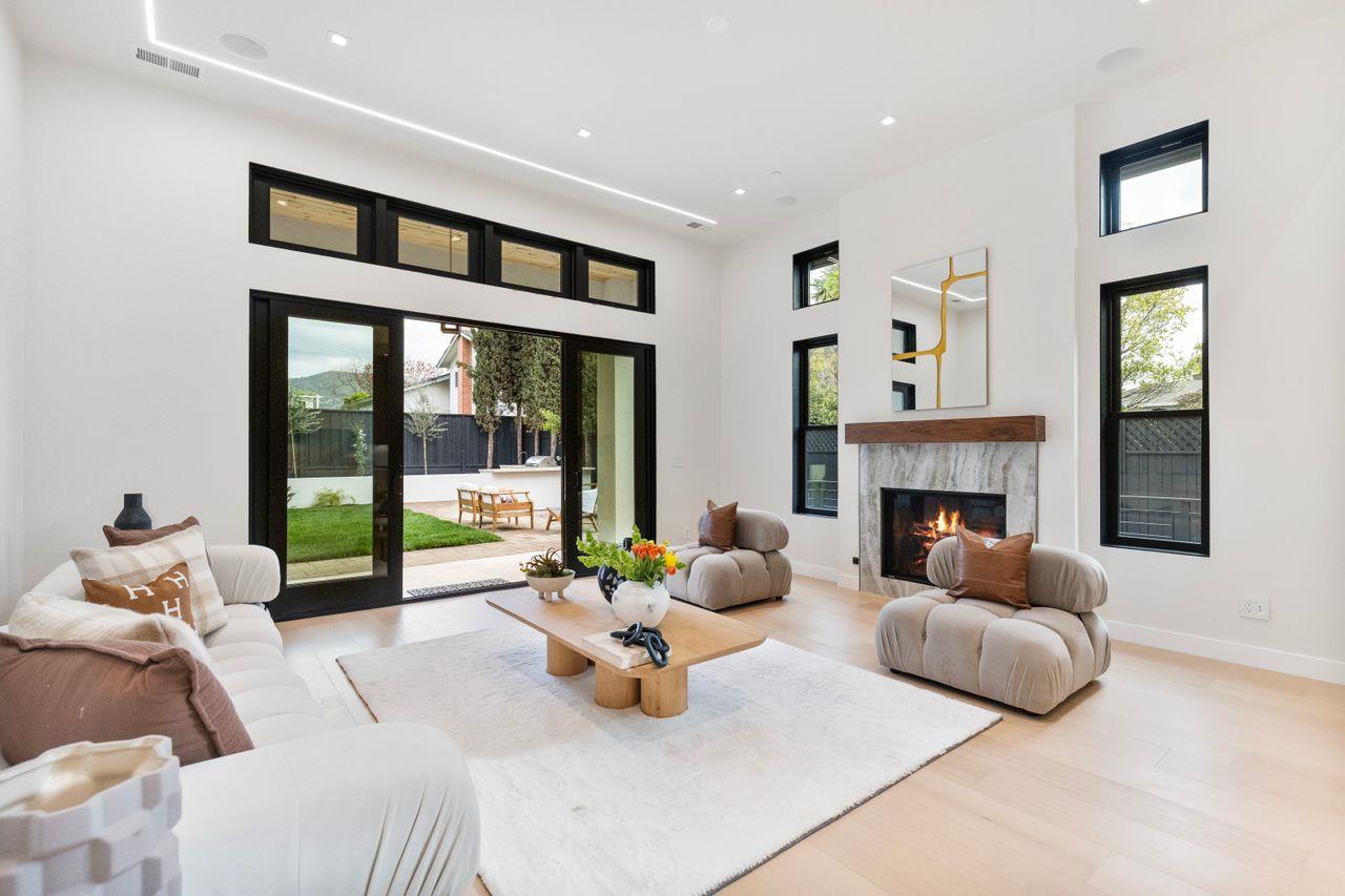 Detail Gallery Image 33 of 86 For 16108 Mays Ave, Monte Sereno,  CA 95030 - 7 Beds | 8/2 Baths