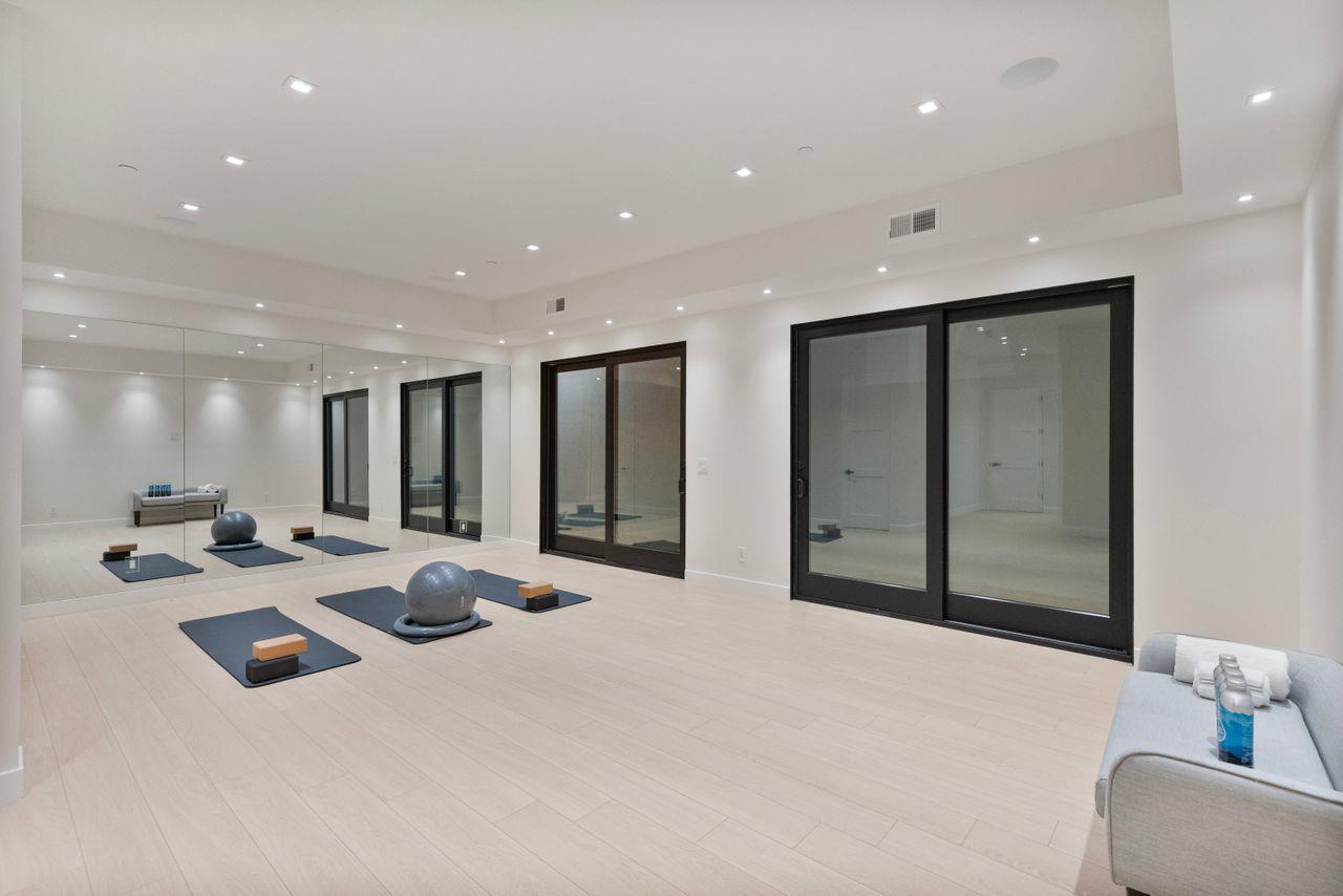 Detail Gallery Image 44 of 86 For 16108 Mays Ave, Monte Sereno,  CA 95030 - 7 Beds | 8/2 Baths