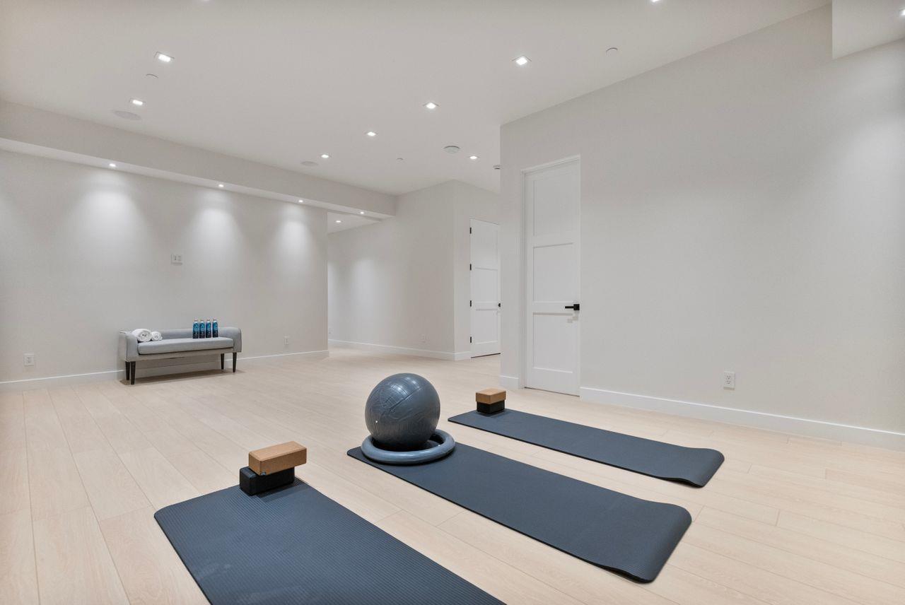 Detail Gallery Image 45 of 86 For 16108 Mays Ave, Monte Sereno,  CA 95030 - 7 Beds | 8/2 Baths