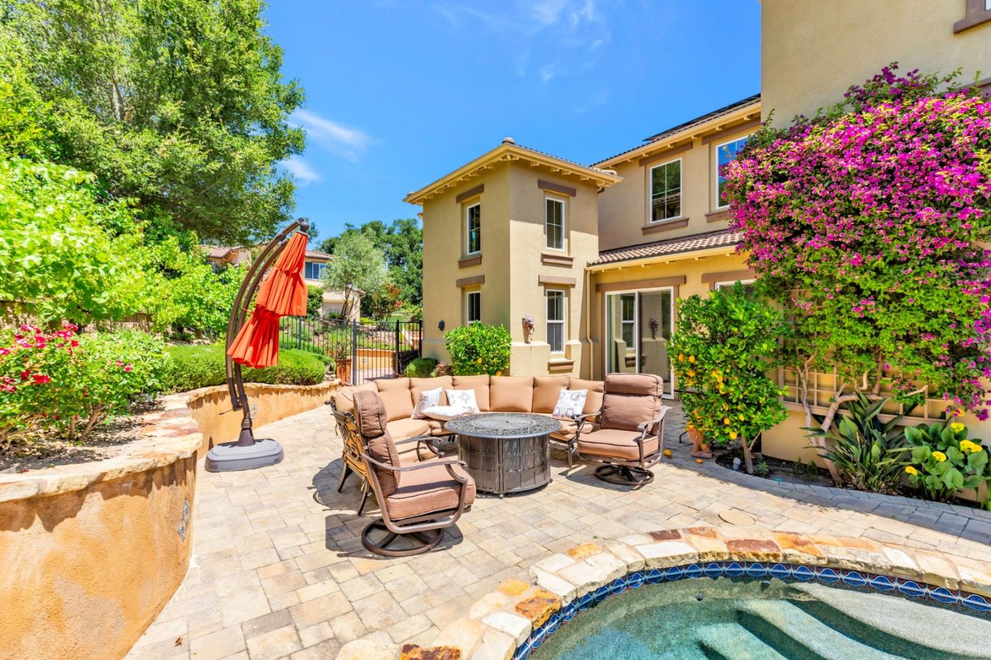 Detail Gallery Image 10 of 86 For 1930 Saffron Ct, Gilroy,  CA 95020 - 4 Beds | 3 Baths