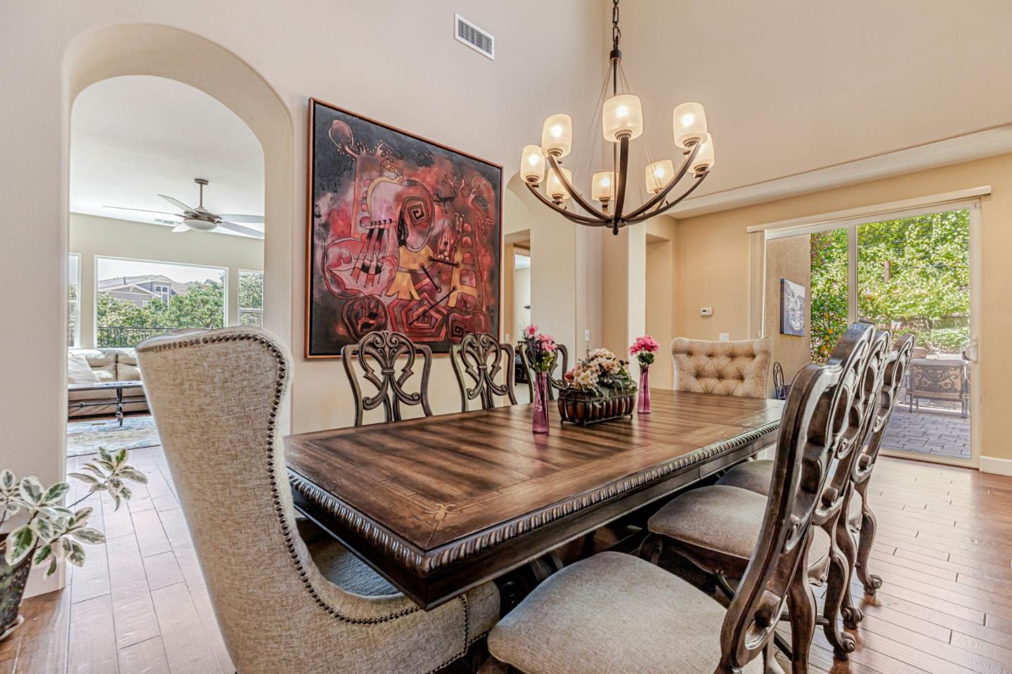 Detail Gallery Image 20 of 86 For 1930 Saffron Ct, Gilroy,  CA 95020 - 4 Beds | 3 Baths