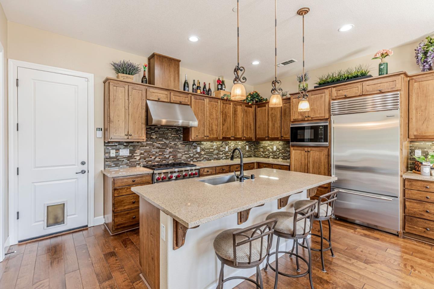 Detail Gallery Image 27 of 86 For 1930 Saffron Ct, Gilroy,  CA 95020 - 4 Beds | 3 Baths