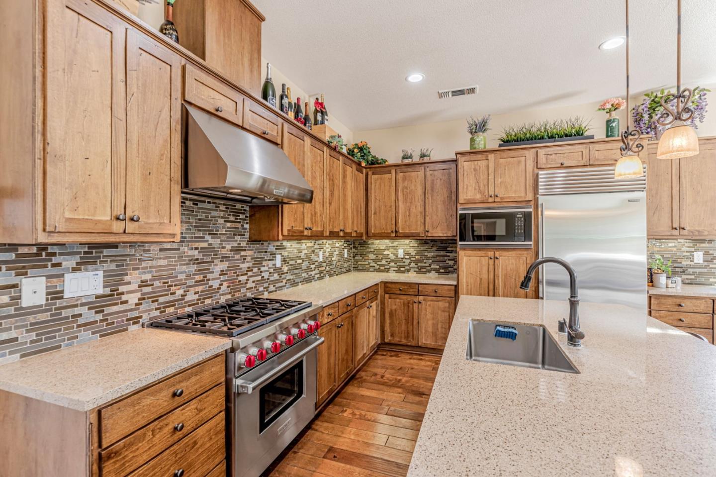 Detail Gallery Image 29 of 86 For 1930 Saffron Ct, Gilroy,  CA 95020 - 4 Beds | 3 Baths