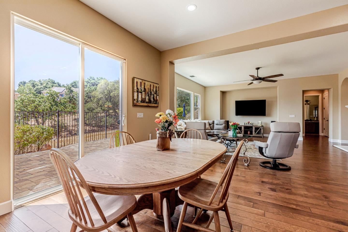 Detail Gallery Image 31 of 86 For 1930 Saffron Ct, Gilroy,  CA 95020 - 4 Beds | 3 Baths