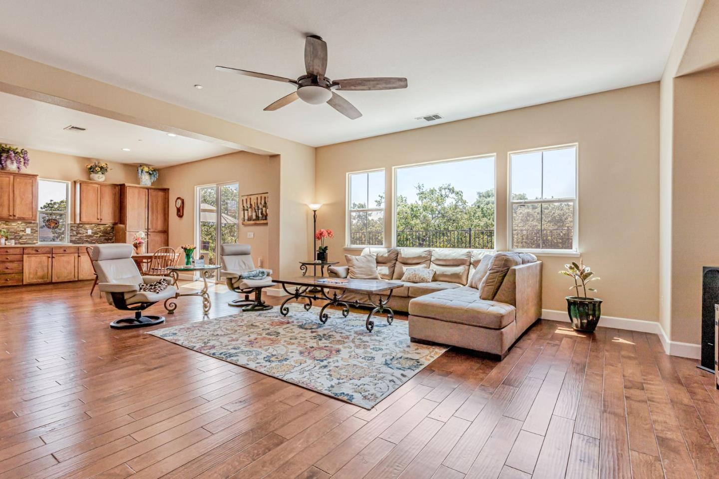 Detail Gallery Image 36 of 86 For 1930 Saffron Ct, Gilroy,  CA 95020 - 4 Beds | 3 Baths