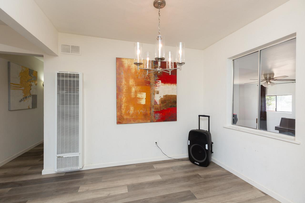 Detail Gallery Image 12 of 27 For 5017 Reynolds St, San Diego,  CA 92113 - 3 Beds | 2 Baths