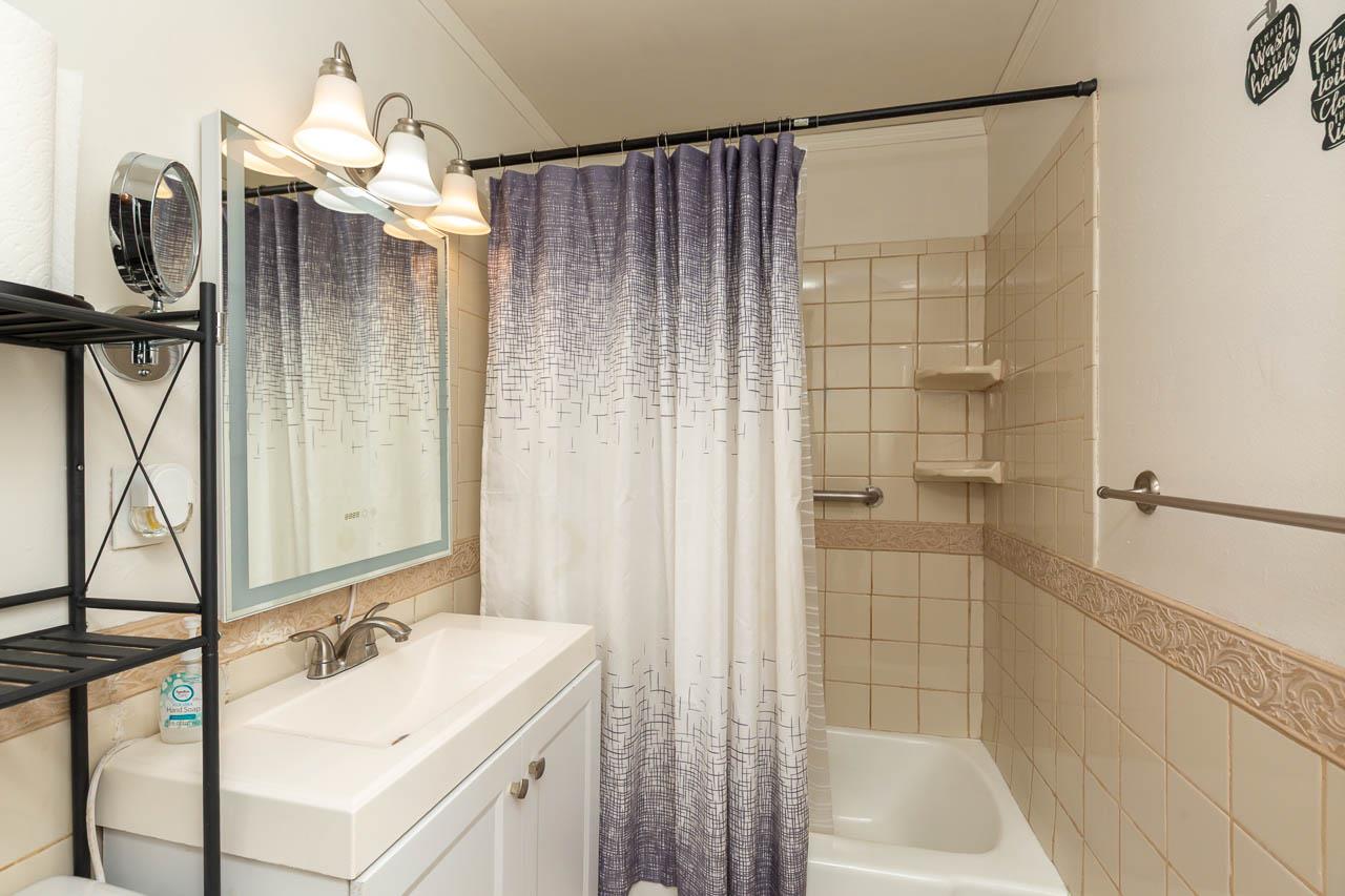 Detail Gallery Image 13 of 27 For 5017 Reynolds St, San Diego,  CA 92113 - 3 Beds | 2 Baths