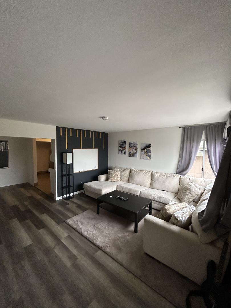 Detail Gallery Image 3 of 7 For 5017 Reynolds St, San Diego,  CA 92113 - 3 Beds | 2 Baths