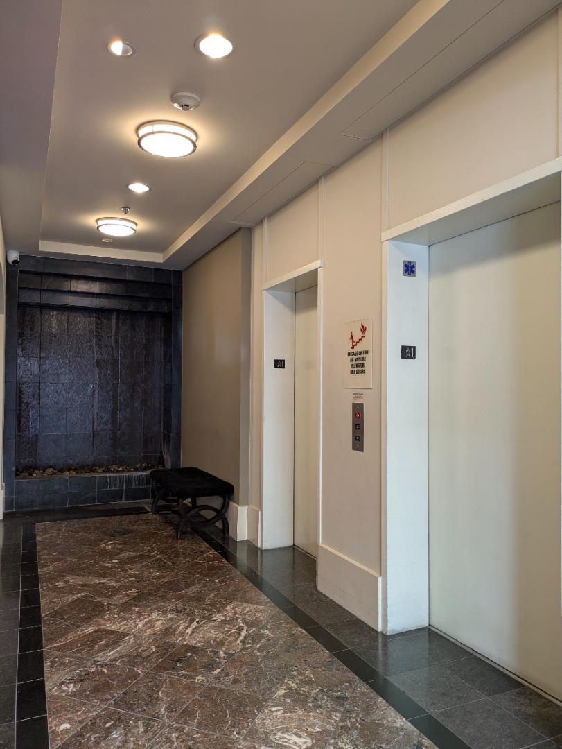Detail Gallery Image 5 of 33 For 989 Franklin St #606,  Oakland,  CA 94607 - 1 Beds | 1 Baths