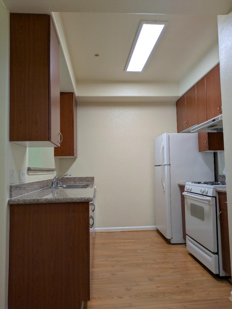 Detail Gallery Image 6 of 33 For 989 Franklin St #606,  Oakland,  CA 94607 - 1 Beds | 1 Baths
