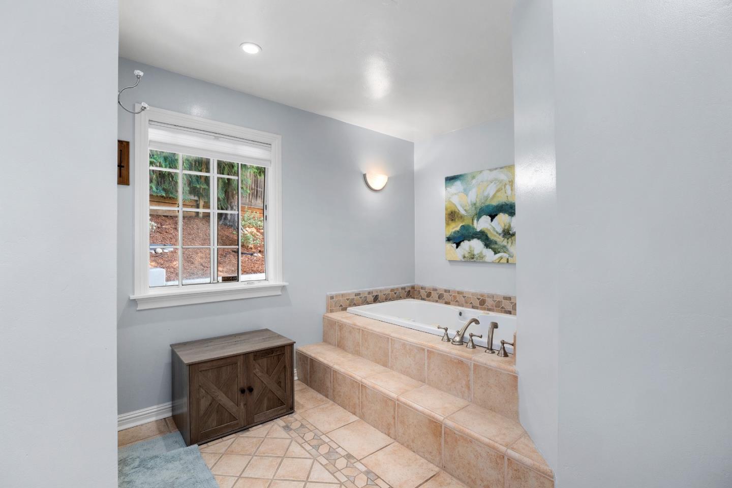 Detail Gallery Image 41 of 69 For 22 Quien Sabe Rd, Scotts Valley,  CA 95066 - 5 Beds | 3 Baths