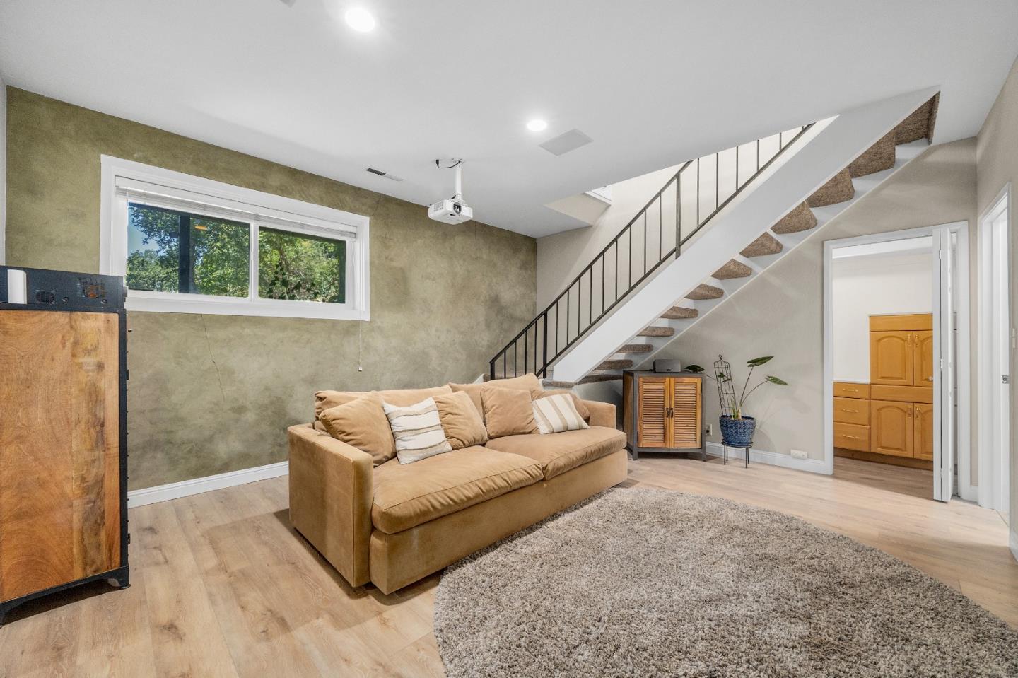Detail Gallery Image 46 of 69 For 22 Quien Sabe Rd, Scotts Valley,  CA 95066 - 5 Beds | 3 Baths