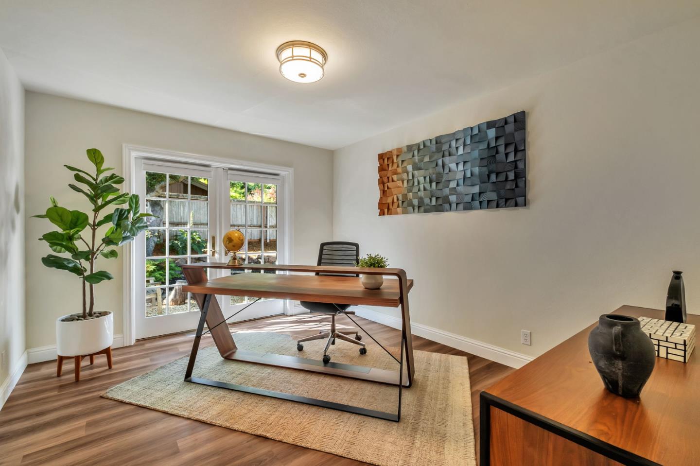 Detail Gallery Image 18 of 44 For 770 Graham Hill Rd, Santa Cruz,  CA 95060 - 3 Beds | 3 Baths