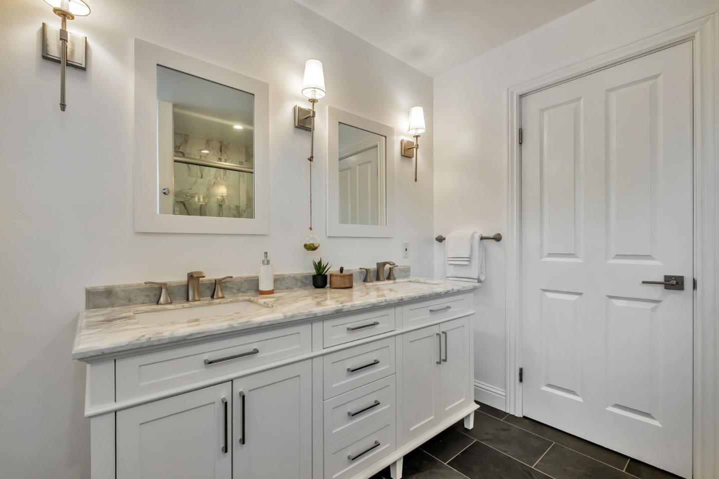 Detail Gallery Image 20 of 44 For 770 Graham Hill Rd, Santa Cruz,  CA 95060 - 3 Beds | 3 Baths