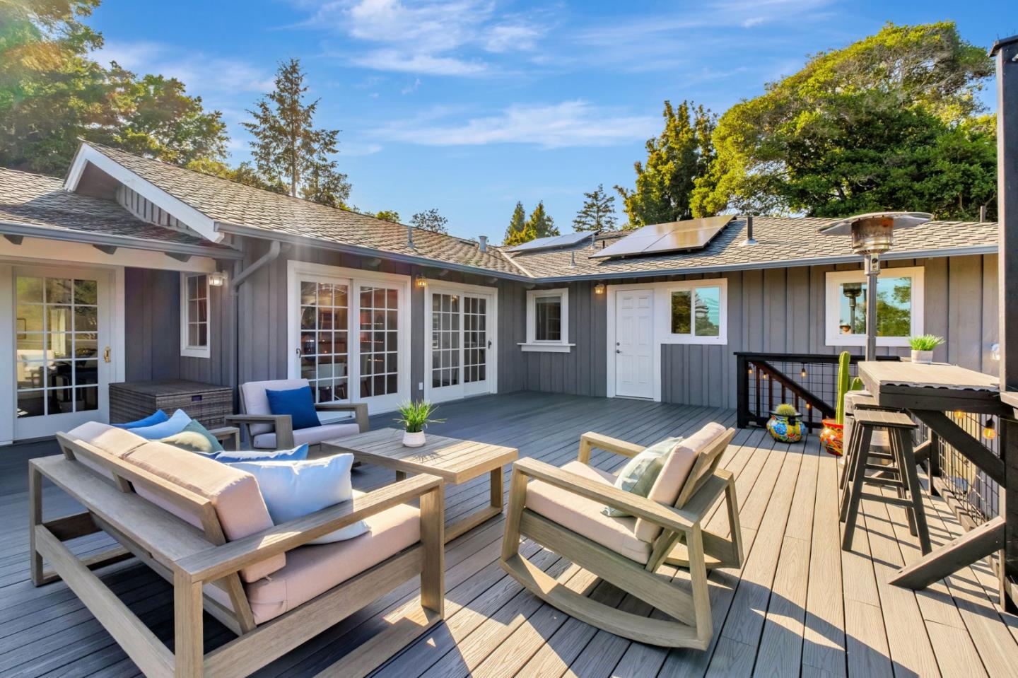 Detail Gallery Image 30 of 44 For 770 Graham Hill Rd, Santa Cruz,  CA 95060 - 3 Beds | 3 Baths