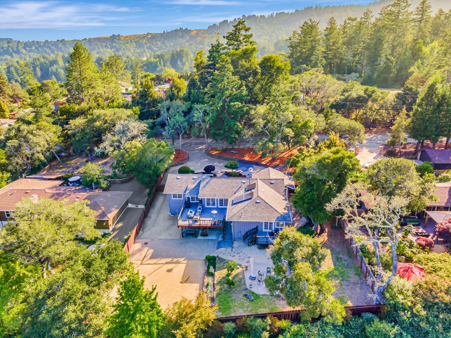 Detail Gallery Image 40 of 44 For 770 Graham Hill Rd, Santa Cruz,  CA 95060 - 3 Beds | 3 Baths