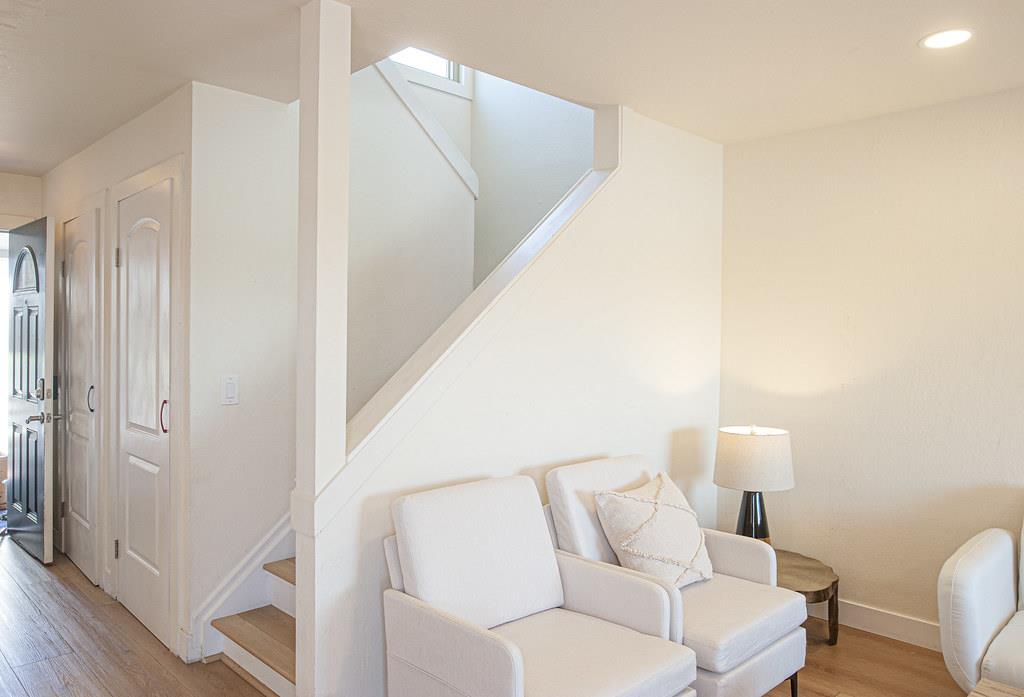 Detail Gallery Image 12 of 46 For 3361 Kimberly Way, San Mateo,  CA 94403 - 3 Beds | 2 Baths