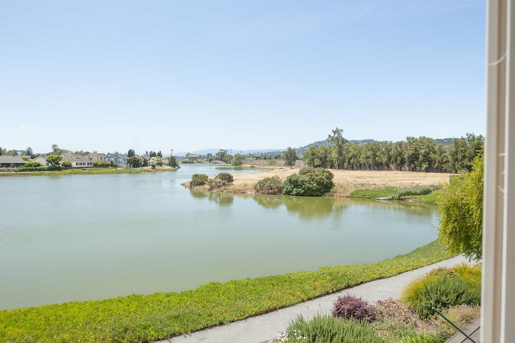 Detail Gallery Image 2 of 46 For 3361 Kimberly Way, San Mateo,  CA 94403 - 3 Beds | 2 Baths