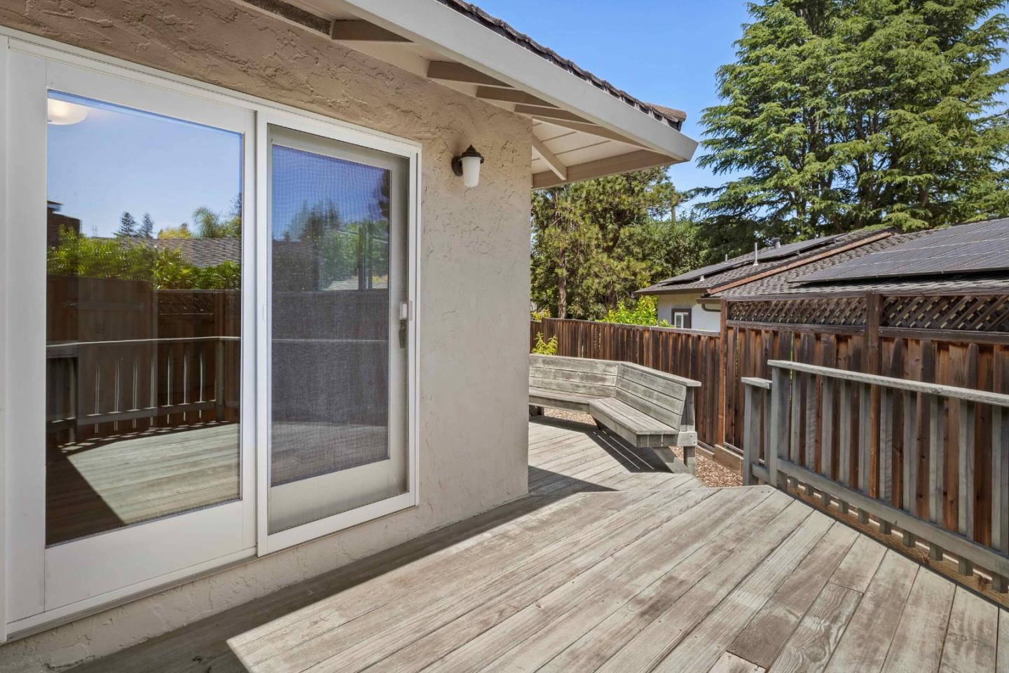 Detail Gallery Image 18 of 35 For 1516 Wistaria Ln, Los Altos,  CA 94024 - 4 Beds | 2/1 Baths