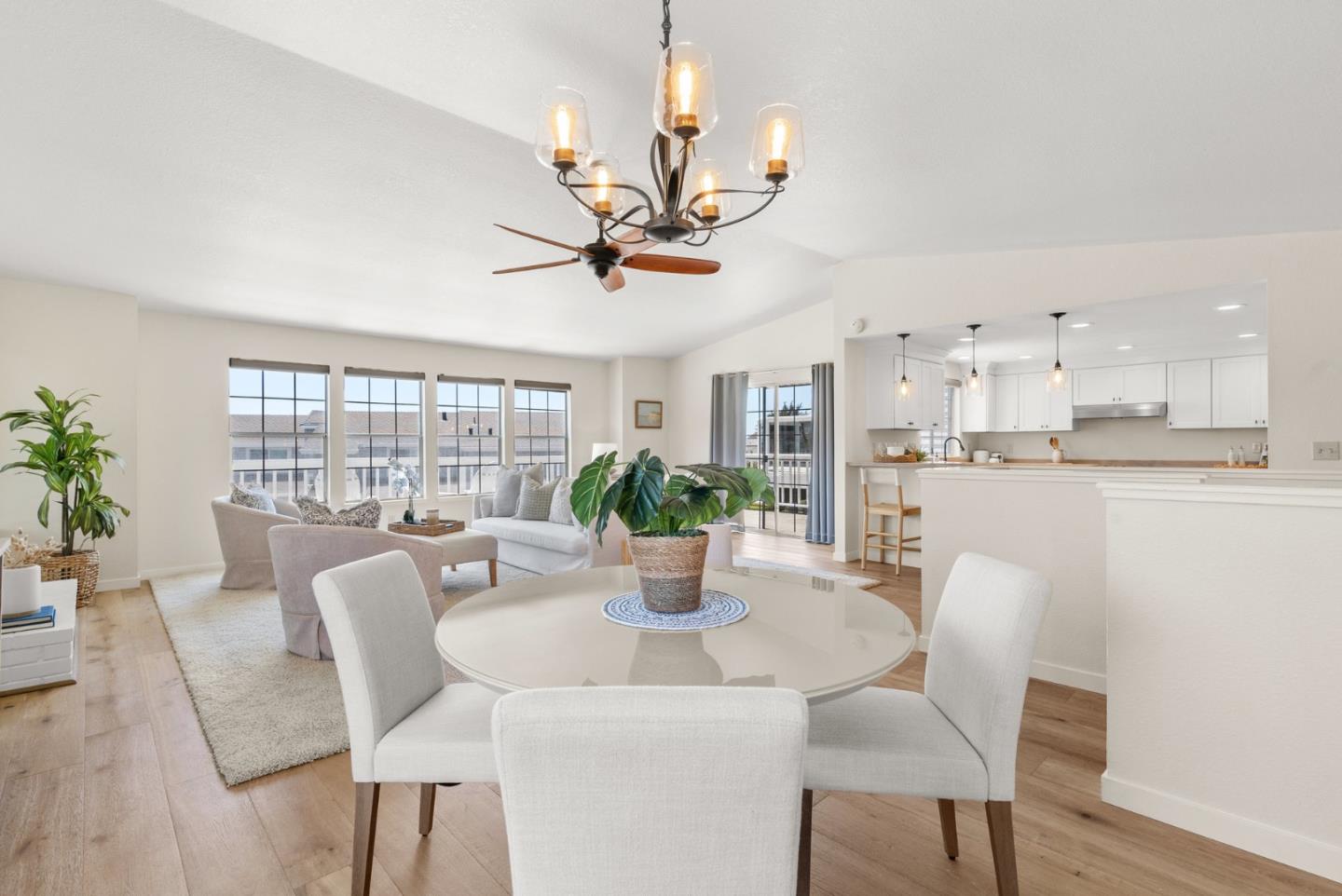 Detail Gallery Image 18 of 40 For 461 Arca Dr, La Selva Beach,  CA 95076 - 3 Beds | 2/1 Baths