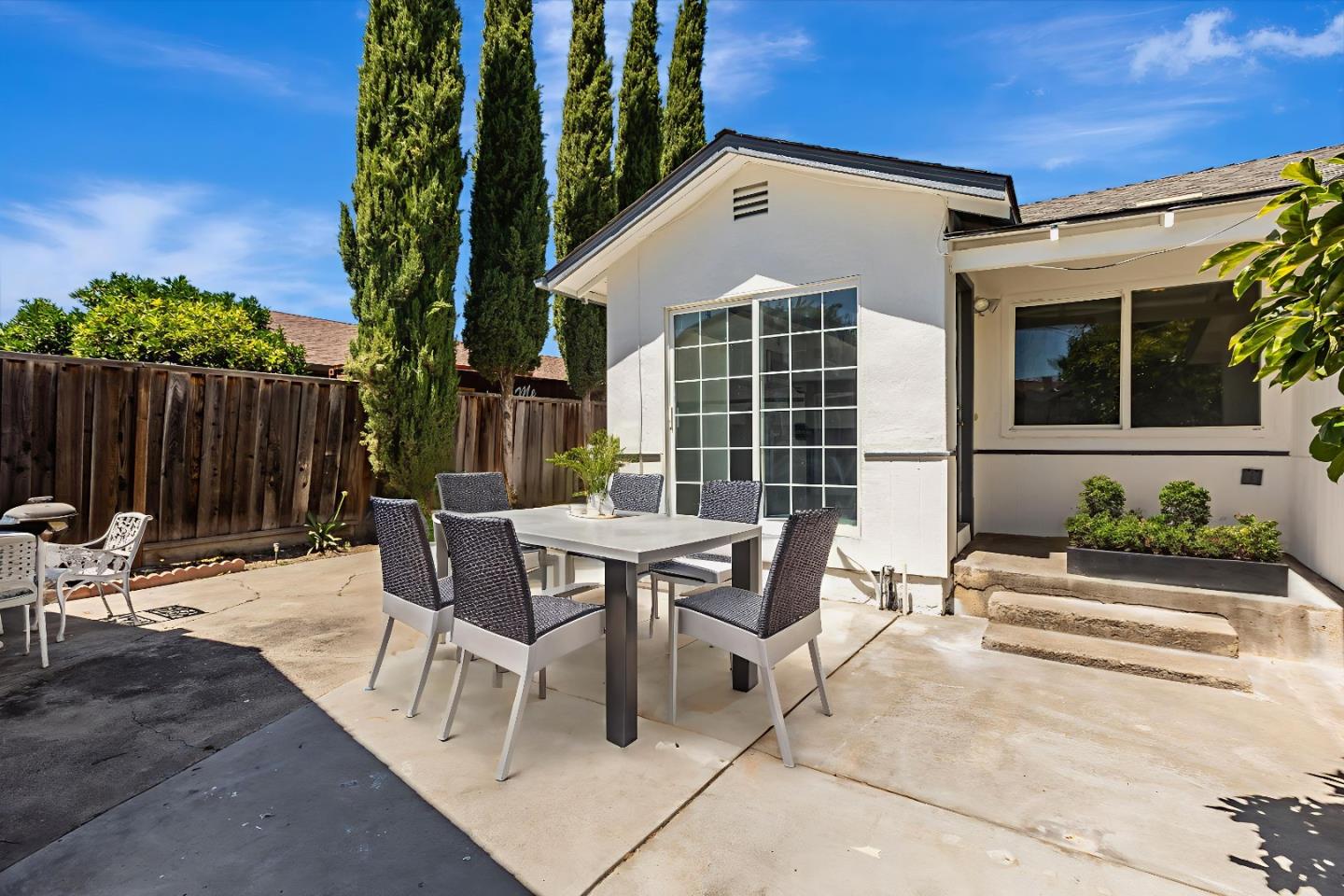Detail Gallery Image 10 of 15 For 125 Magellan Ave, San Jose,  CA 95116 - 2 Beds | 1 Baths